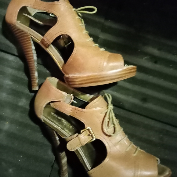 Bcb girls high heel shoe - Picture 3 of 5